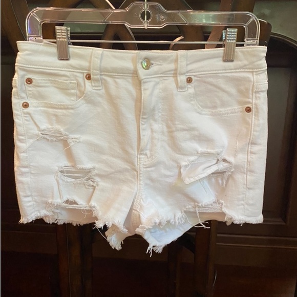 American Eagle Stretch White Distressed Jean Shorts 8 - Picture 2 of 5